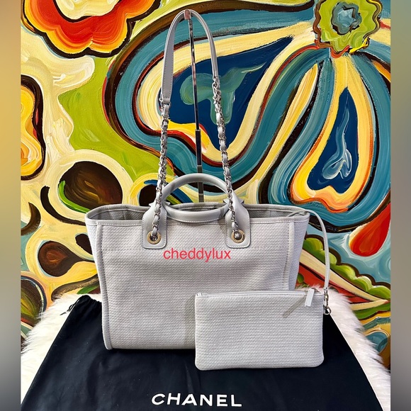 💎💎💎Authentic CHANEL DEAUVILLE 2 WAY BAG - Picture 4 of 17